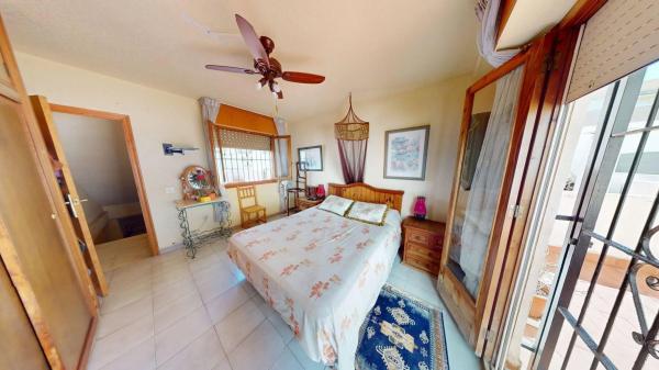 Ático en calle Jacarilla, 6