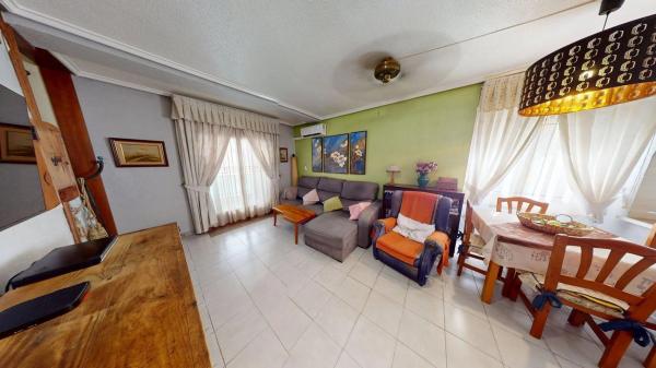 Ático en calle Jacarilla, 6