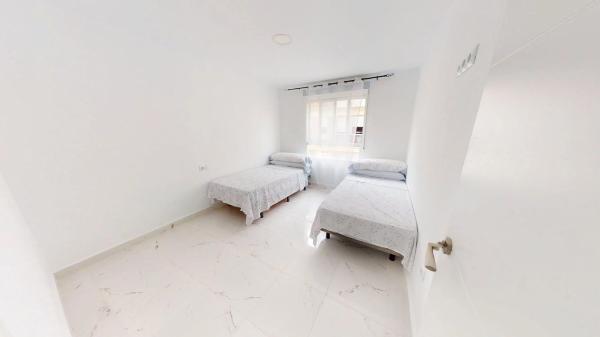 Piso en calle Almoradí, 5