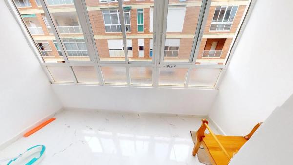 Piso en calle Almoradí, 5