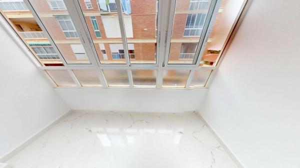 Piso en calle Almoradí, 5