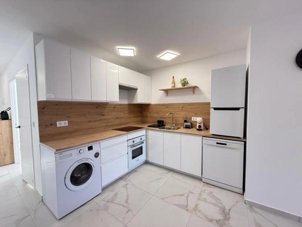 Ático en calle San Miguel de Salinas, 7