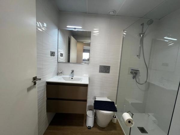 Chalet pareado en calle Maestro Quino, 230