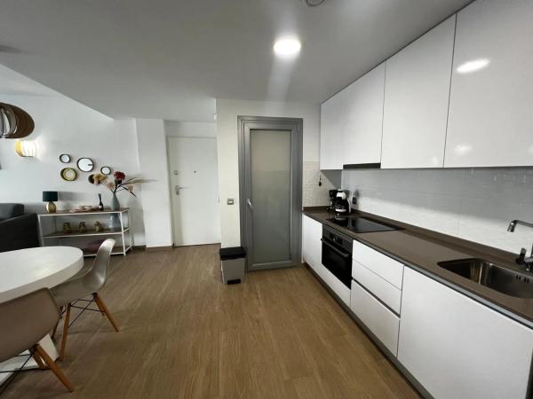 Chalet pareado en calle Maestro Quino, 230