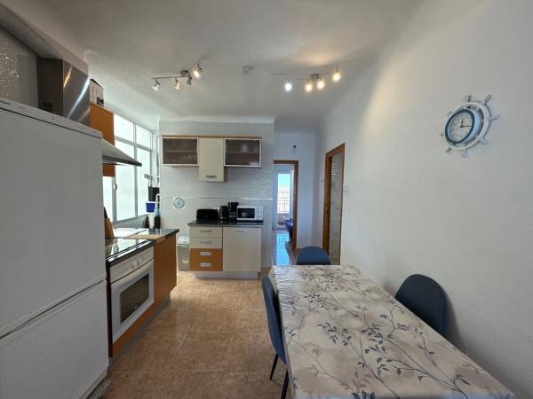 Piso en avenida Desiderio Rodríguez