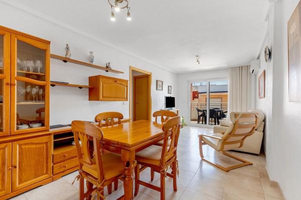 Piso en calle San Miguel de Salinas, 7