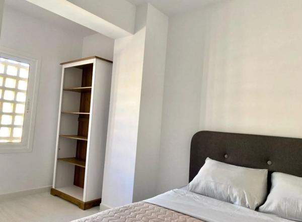 Piso en Puerto Deportivo Marina Internacional, Playa Acequión