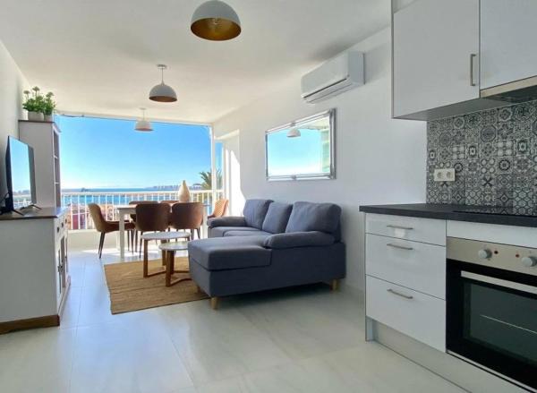 Piso en Puerto Deportivo Marina Internacional, Playa Acequión