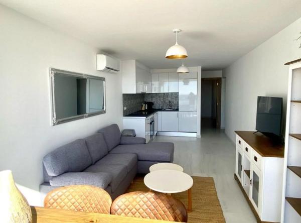 Piso en Puerto Deportivo Marina Internacional, Playa Acequión