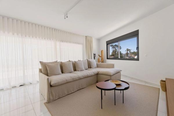 Casa independiente en calle Mar Jónico, 2