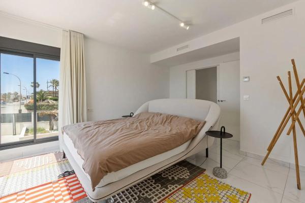 Casa independiente en calle Mar Jónico, 2