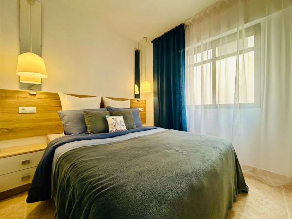 Piso en calle San Miguel de Salinas, 2