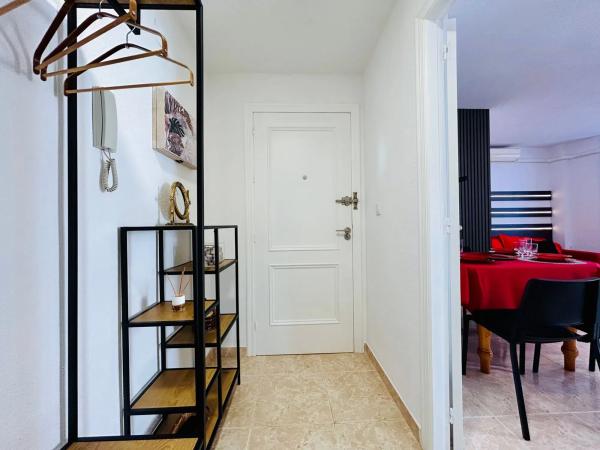 Piso en calle San Miguel de Salinas, 2