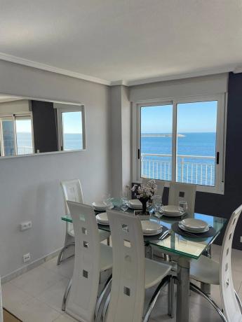 Piso en calle Dolores, 2