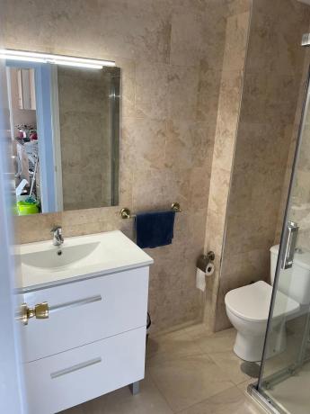 Piso en calle Dolores, 2