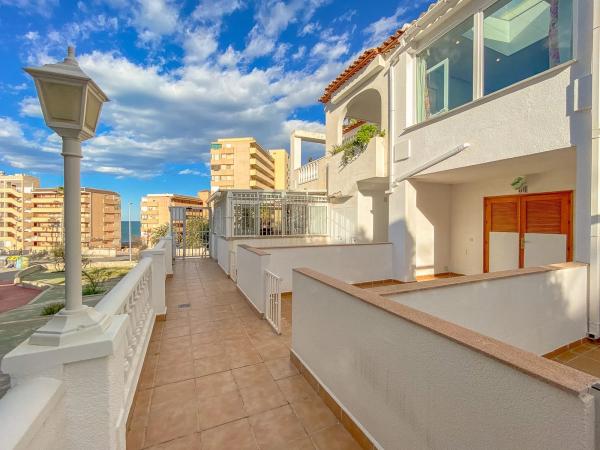 Piso en avenida Notario Juan José Martinez Román