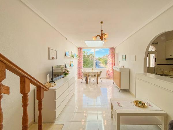 Piso en avenida Notario Juan José Martinez Román