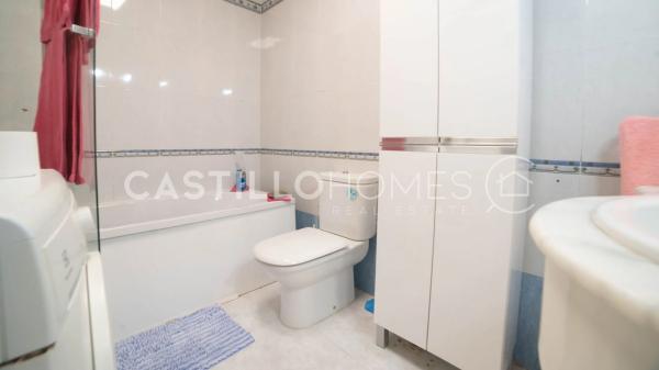 Chalet pareado en avenida de Francia, 25