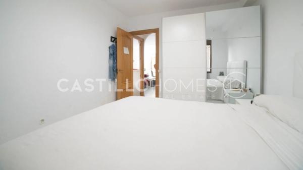 Chalet pareado en avenida de Francia, 25