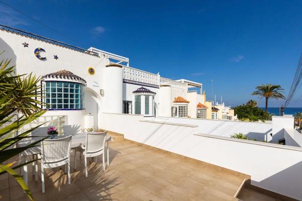 Chalet adosado en calle Soria, 54