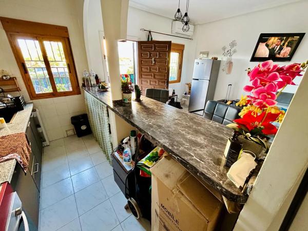 Chalet adosado en Av Europeos Los, 51