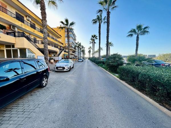 Chalet adosado en Av Europeos Los, 51