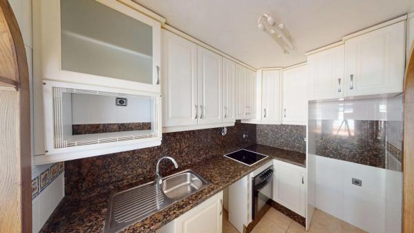 Piso en avenida Bélgica