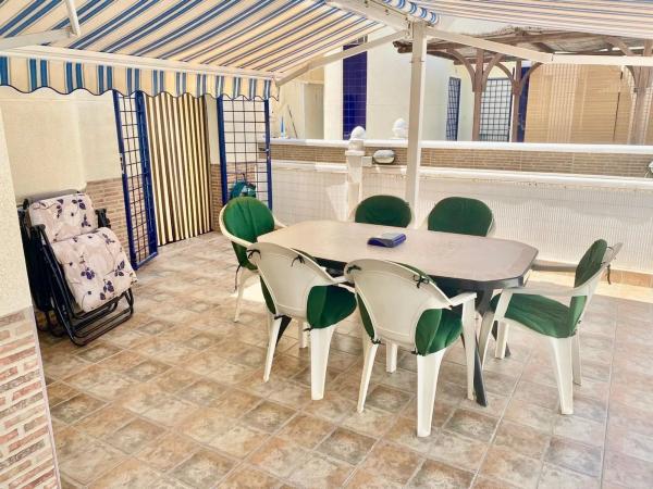 Chalet adosado en calle Morera