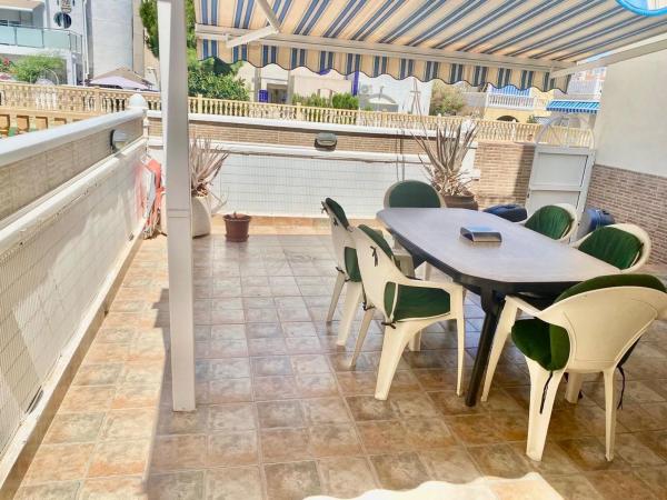 Chalet adosado en calle Morera