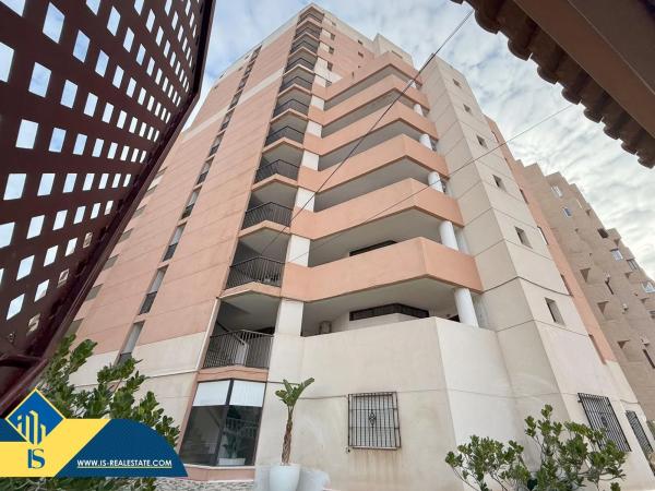 Piso en Barrio Cabo Cervera