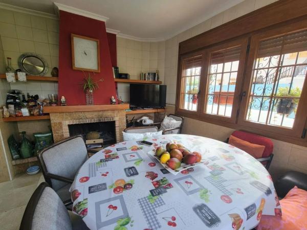 Chalet en Barrio Cabo Cervera