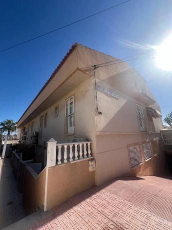 Chalet adosado en avenida de Inglaterra, 48