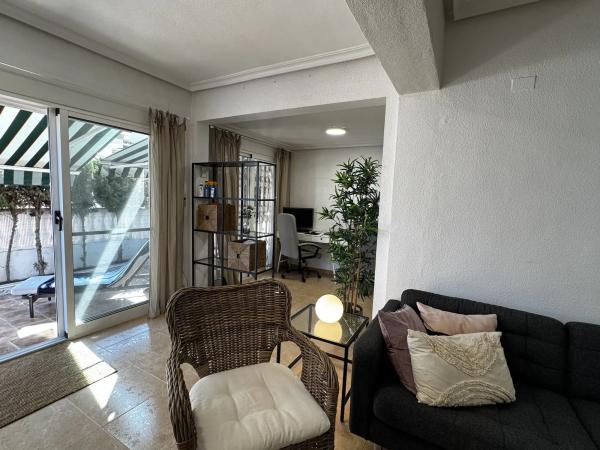 Chalet en calle Sauce, 65