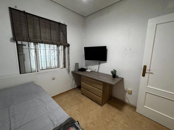 Chalet en calle Sauce, 65