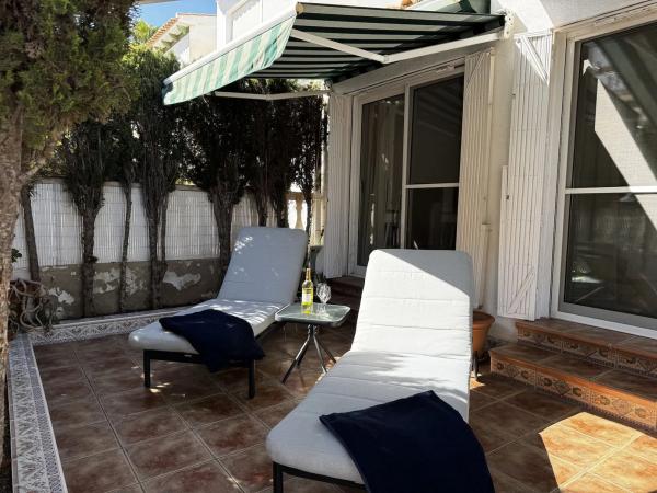 Chalet en calle Sauce, 65