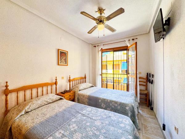 Chalet pareado en avenida Suiza