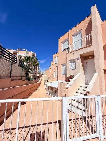Chalet adosado en calle San Sebastián