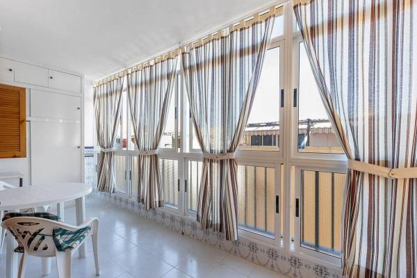 Piso en avenida de los Europeos, 51