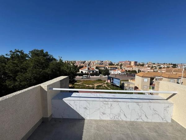 Dúplex en Barrio Cabo Cervera