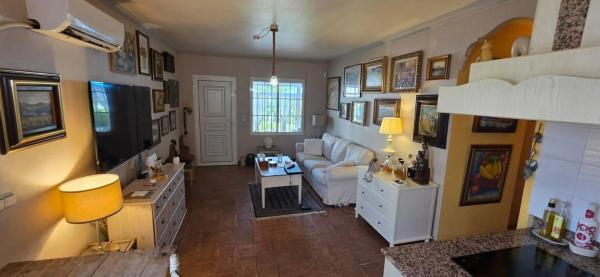 Piso en calle Geraneos, 64