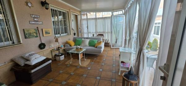 Piso en calle Geraneos, 64