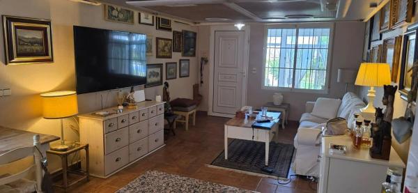 Piso en calle Geraneos, 64