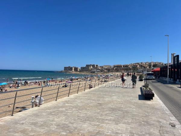 Piso en avenida de los españoles, 14