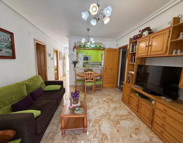 Chalet pareado en calle Sauce, 65