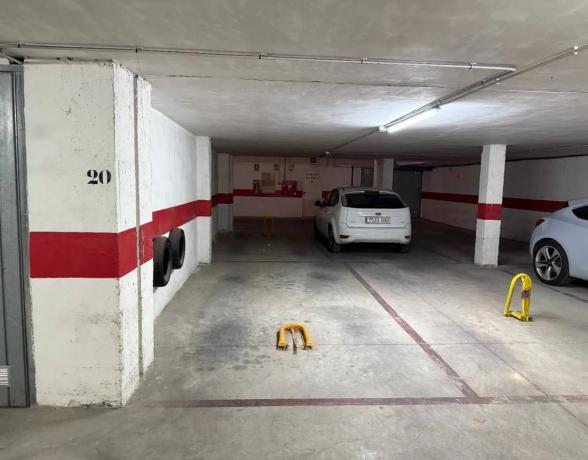 Chalet pareado en calle Sauce, 65