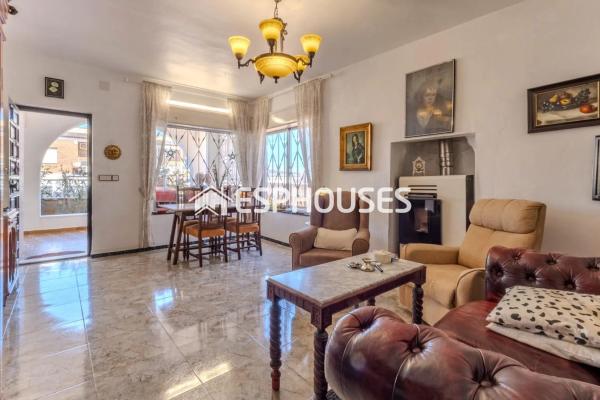 Chalet en Barrio Los Europeos