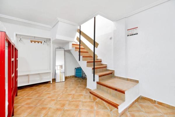 Casa independiente en avenida Suiza, 69