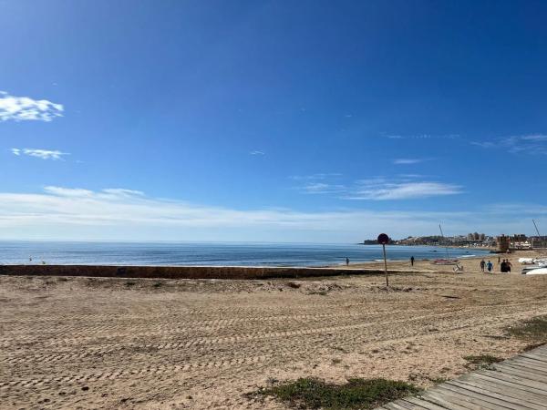 Casa independiente en avenida Suiza, 69