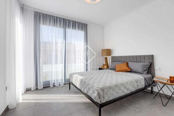 Casa independiente en avenida de los Europeos