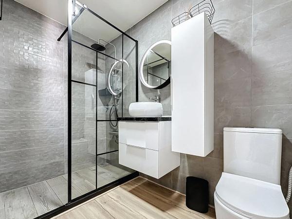 Chalet adosado en calle de las Azucenas, 703